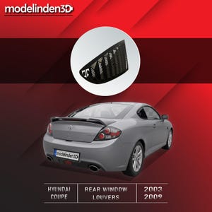 Pode incluir: Um acessório de persiana para o vidro traseiro de um Hyundai Coupe, com um design de malha perfurada e um logótipo na lateral. O produto é exibido ao lado de um carro Hyundai Coupe prateado, com texto indicando compatibilidade de 2003 a 2009.