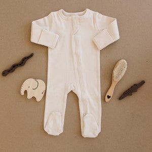 Organic Footed Zipper Baby One Piece, Romper, Pajamas, PJs, Footies, Onesie, Girl, Boy, Newborn, Cream, Gift, Sustainable, Ecofriendly