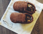 Infant, Toddler, Newborn Baby, Girl, Boy, Unisex Brown Suede Leather Moccasins, Moccs, Slip-on Shoes, Soft Sole, Leather Booties, Fringe