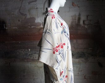 Antieke MEIJI-tijdperk antieke jaren 1900 handgesponnen henneplinnen kimono met indigo bloemenblokprint