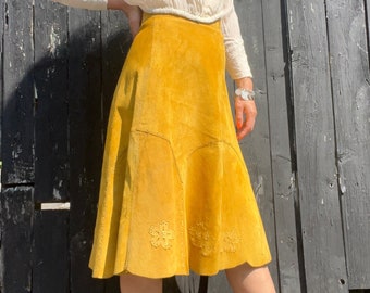 MUSTARD SUEDE Vintage 1970s Patchwork A Line Skirt with Whipstitching, Floral Applique