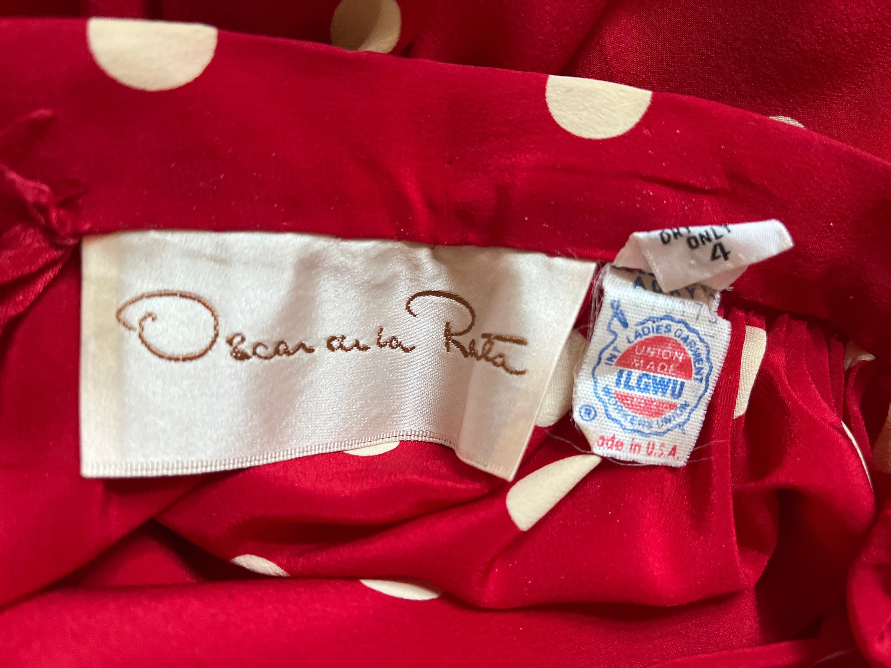 OSCAR De LA RENTA Vintage 1970s Retro Deco Red Silk Polka