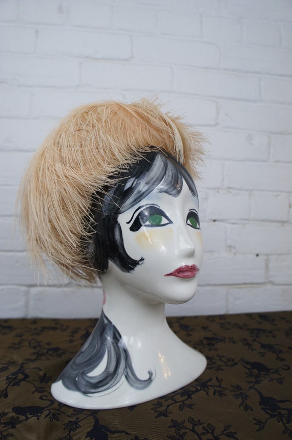 OSTRICH FEATHER Vintage 1950's Cream Ostrich Feath