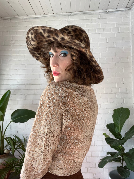FUZZY LEOPARD Vintage 1960s Animal 
