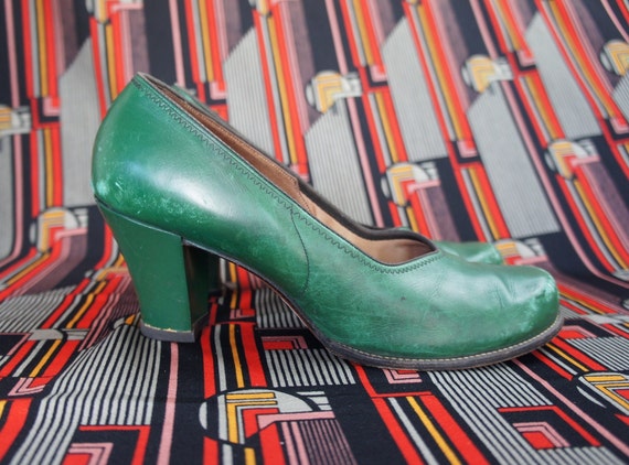 Vintage 1930s Deco Leather Pumps 