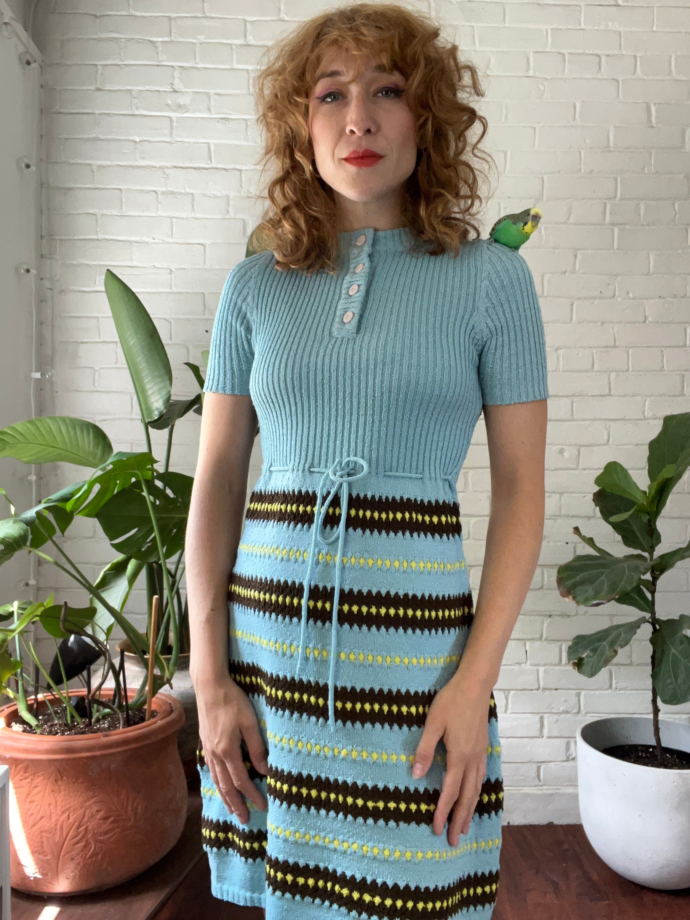 MOD PASTEL KNIT Vintage 1960s Baby Blue 