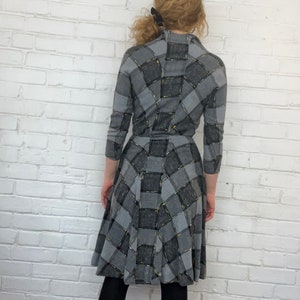 WINDOW PANE CHECK Vintage 1950s Cotton Flannel A Line Dress with Front Zip Closure, by Dede Johnson Originals, made in California image 6