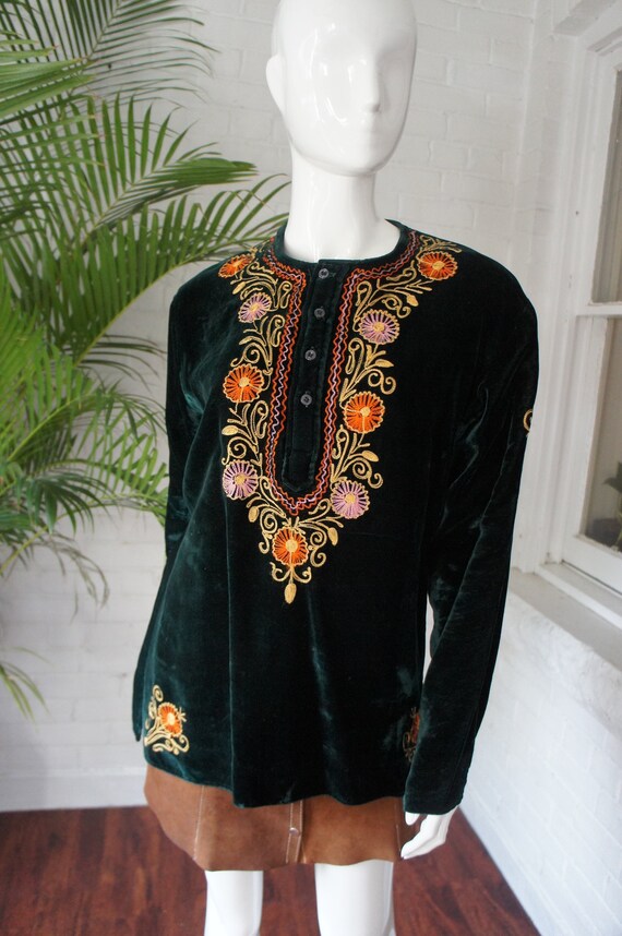 INDIAN EMBROIDERED VELVET Vintage 1960's Boho Embr
