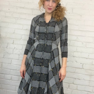 WINDOW PANE CHECK Vintage 1950s Cotton Flannel A Line Dress with Front Zip Closure, by Dede Johnson Originals, made in California image 2