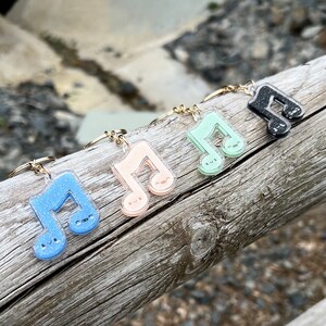 Music Note Acrylic Glitter Gold Keychain by Band Camp Buddies - Etsy