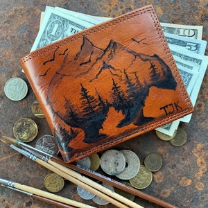 Cartera de oso Cartera triple delgada Regalo personalizado del 3er aniversario Cartera de montaña pintada a mano