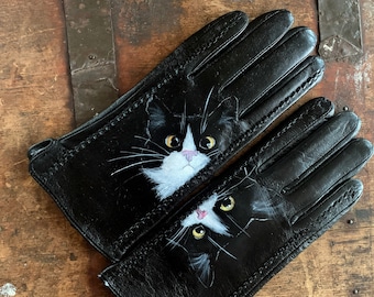 Cat gloves women black Custom cat portrait Ladies leather gloves Hand painted