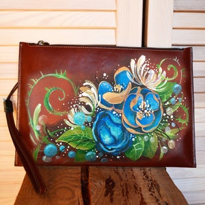 Cartera de muñeca con diseño floral Cartera de mano grande personalizada Cartera de mano de cuero pintada a mano