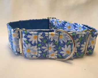 Collar Martingale de Margaritas Azules de 1.5"