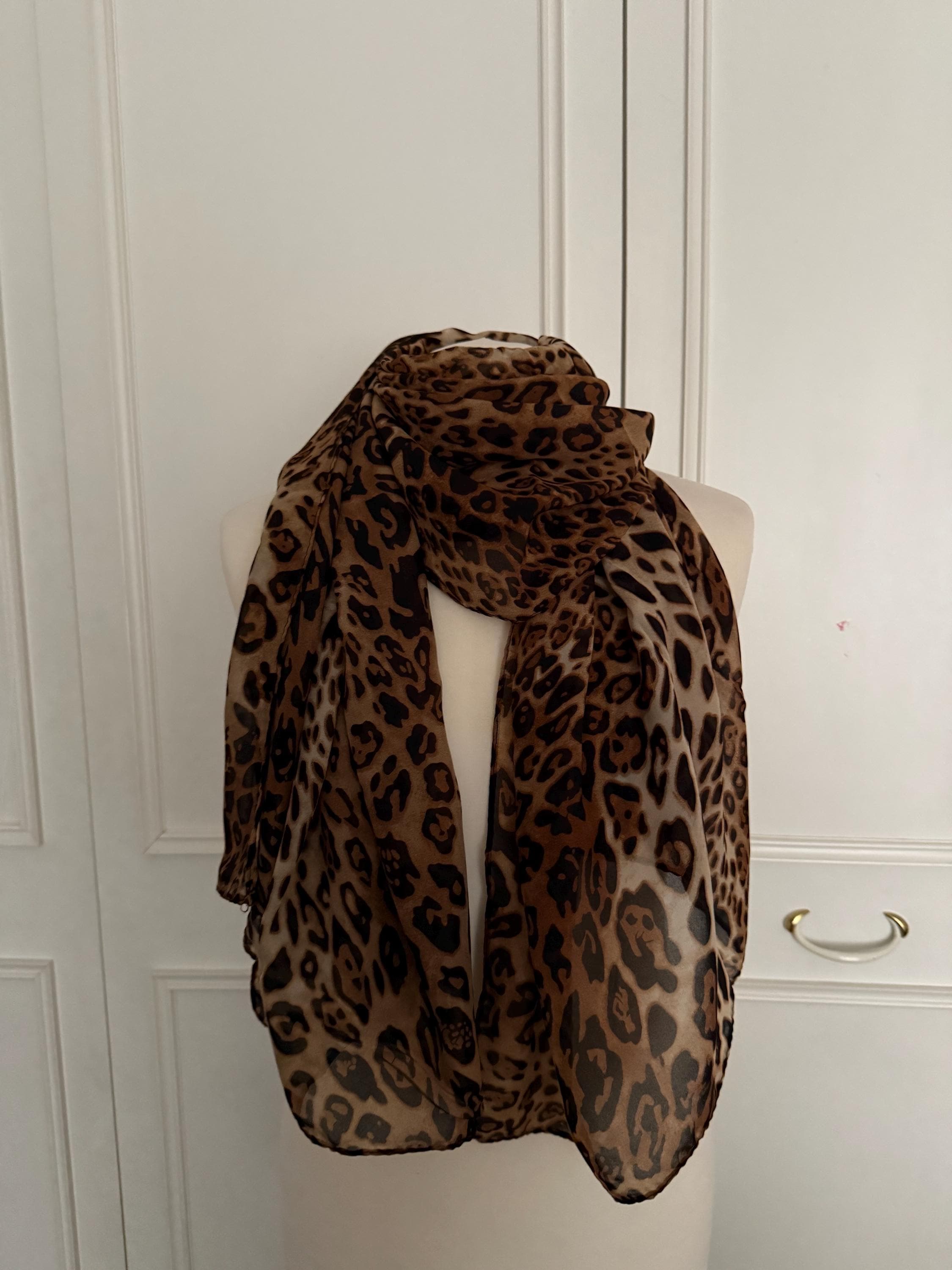 Surell Leopard Print Real Fur Head Wrap OS Adolfo Realites Faux Leopard Pillbox Hat Black Details 7 1/2  main image 3