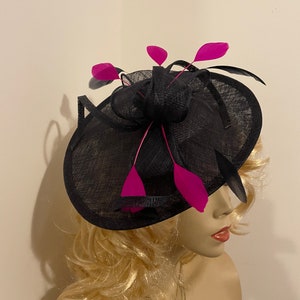 Fascinator Saucer Hat Navy Blue Fuchsia pink hatinator headpiece on hairband, perfect for the races or a wedding