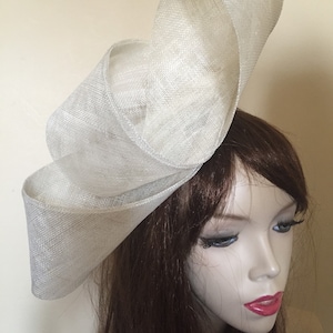 Fascinator Ivory Cream Beige loop headpiece on hairband, perfect for the races or a wedding