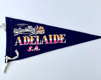 Vintage Pennant / Adelaide Pennant / felt flag souvenir / South Australia pennant / wall hanging