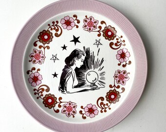 Vintage Witchy Woman witch fortune teller Plate Altered Art / wall art plate