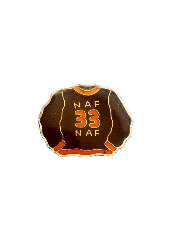 Vintage enamel pin badge Naf Naf 80s jumper 90s sw