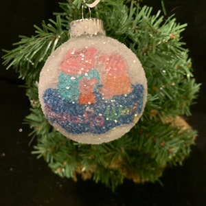 NEW!! Peppa pig family glass glitter ornament