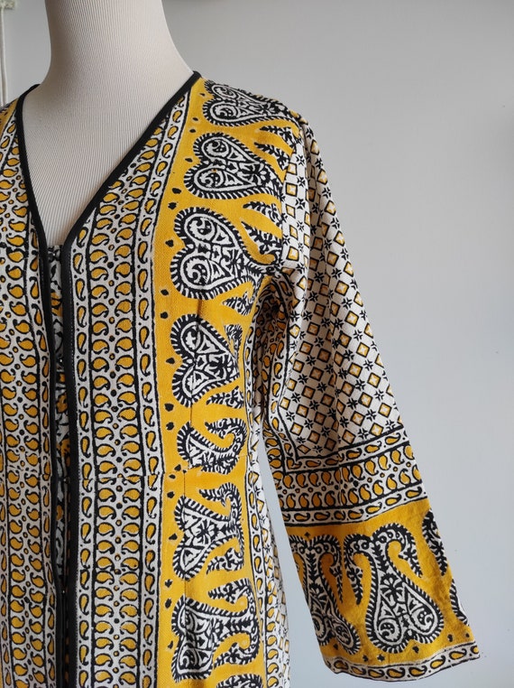 70's India Sundeep tapestry black/mustard yellow … - image 6