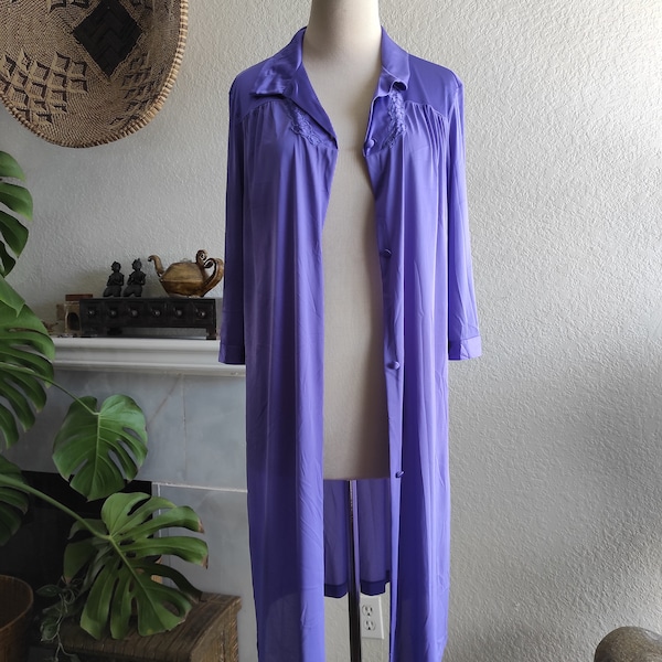 80's/90's New old stock Chic Vanity Fair purple sheer nylon-3/4 sleeve button front nightgown/duster sz S-M//2-4-6