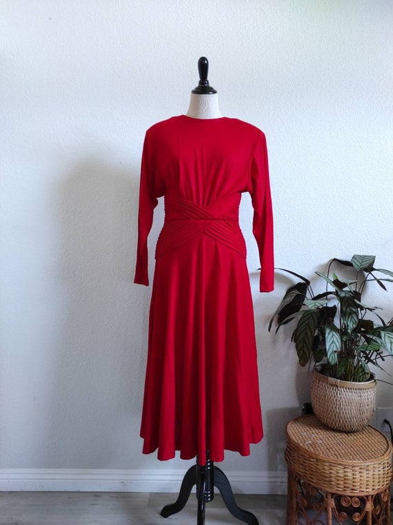 GoRgEoUs NWOT Nancy Johnson red 100% Wool draped/… - image 6