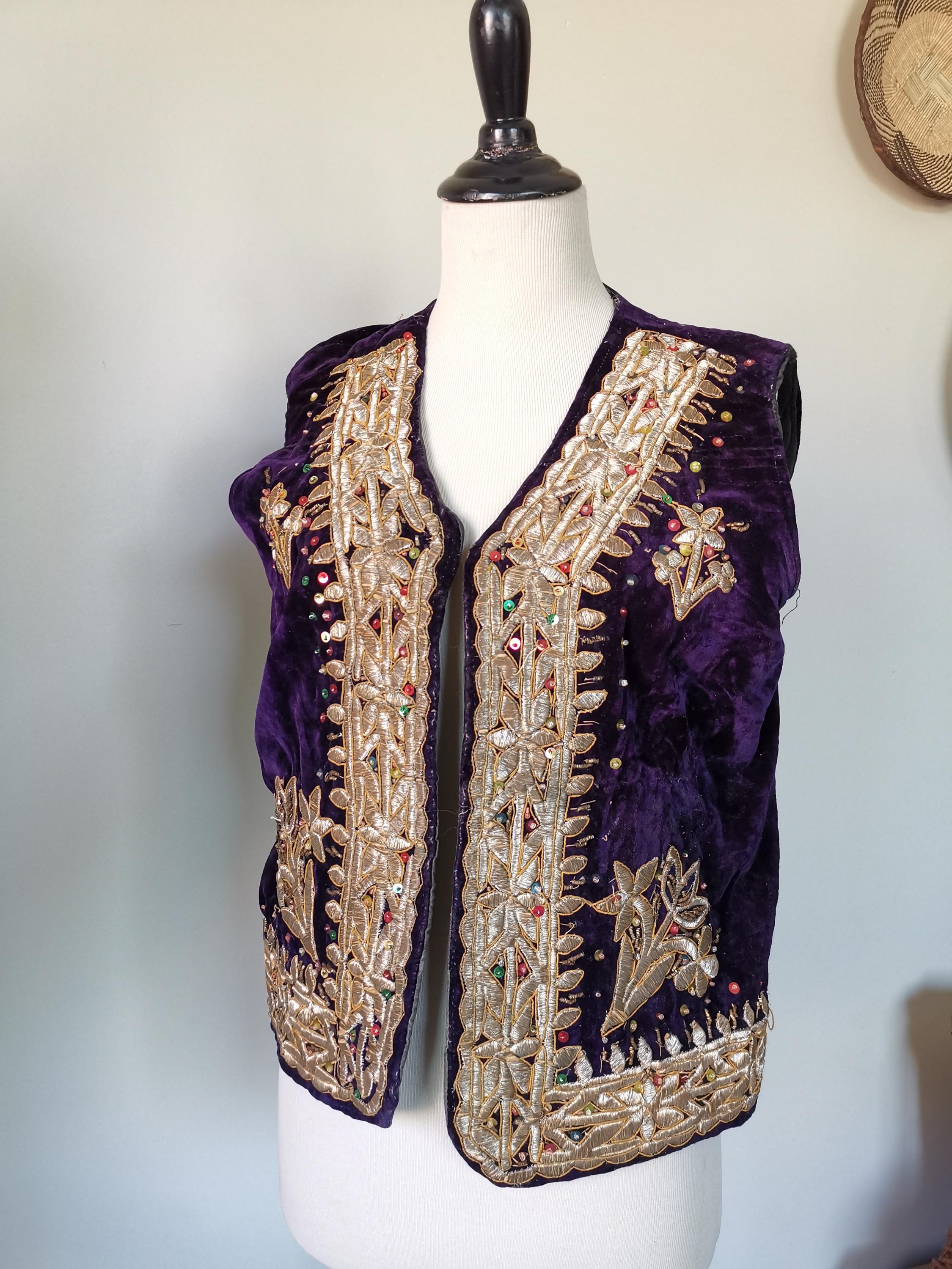 ベスト ジレ BEADS EMBROIDERY VEST レディース Handmade Velvet Vest, Beaded-sequin Floral Embroidered Black