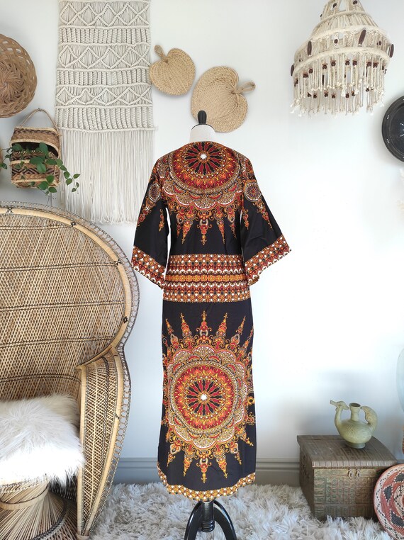 70's Boho dashiki Bold sunburst/Mandala print bla… - image 8