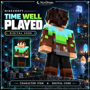 Può includere: Un'immagine di prodotto per un codice digitale Minecraft con il testo Time Well Played. Mostra un personaggio a blocchi con capelli castani, una maglia azzurra e verde, pantaloni scuri e stivali marroni, visto sia frontalmente che posteriormente.