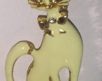 Green Cat Brooch