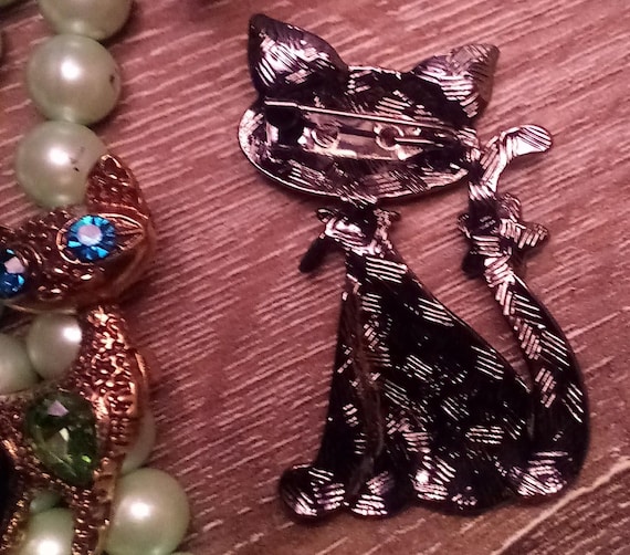 Enamel Patchwork Cat Brooch - image 2