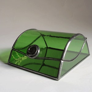 Stained glass jewelry box light green art glass image 1