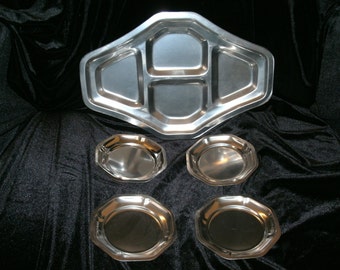 Serving tray and 4 plates stainless steel 1970's