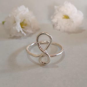 Handmade Silver Infinity Loop Ring, Minimalist Wire Band, Elegant Everyday Jewelry