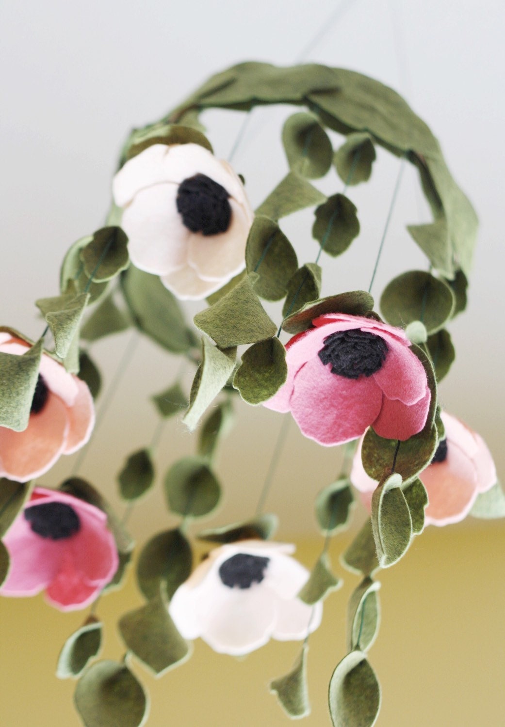 Custom Baby Mobile || Nursery Anémone Floral Flower Felt Pépinière Boho Mobile