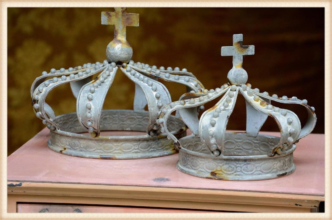 Crown Small Metal Ornamental for decorative crowns for the home