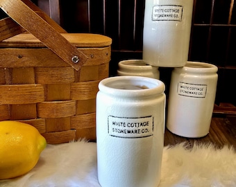 Half-Pint White Stoneware Crock with Crazing size 4.5"H x 3.0"D, includes mini bundle of dried Tallow Berries