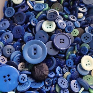 100 Blue Mix of Sewing Button 3.99 Shipping