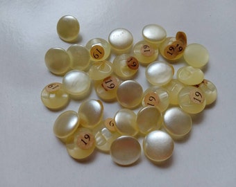 32 Vintage Pearly Sewing Buttons 11mm AGV