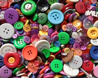 100 Assorted Sewing Buttons 1/4th to 1.5 Inch in Size New and Vintage