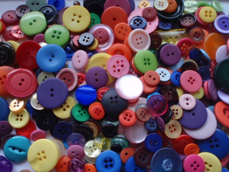 Rainbow Mix of Sewing Buttons 5 to 30mm 180 to 220 Buttons Quarter Pound of Buttons image 5