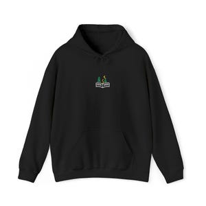Felpa con cappuccio ricamata per amanti dei libri, sentiero nella foresta e luna crescente, pagina e percorso, regalo per lettori