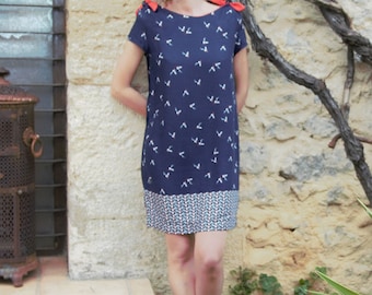 Blue and red dress / knots / birds. 00417
