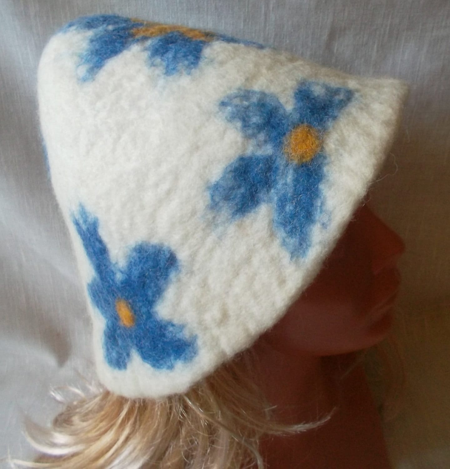 Sauna Womens Hat Felted Handmade Bath Cap Wool Sauna Hat Water Flowers