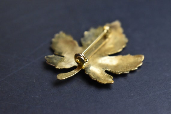 Vintage 1970s Gold Tone Metal Maple Leaf Or Oak L… - image 9