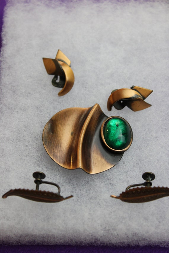 Vintage Copper Jewelry Set 1 Pin Green Stone 1 Unm