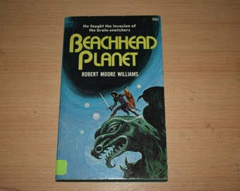 Vintage 1970 BEACHHEAD PLANET Paperback Book By Robert Moore Williams Published By Dell Books