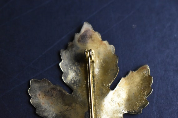 Vintage 1970s Gold Tone Metal Maple Leaf Or Oak L… - image 6